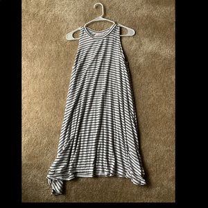 Short sleeves, one dress, one flannel